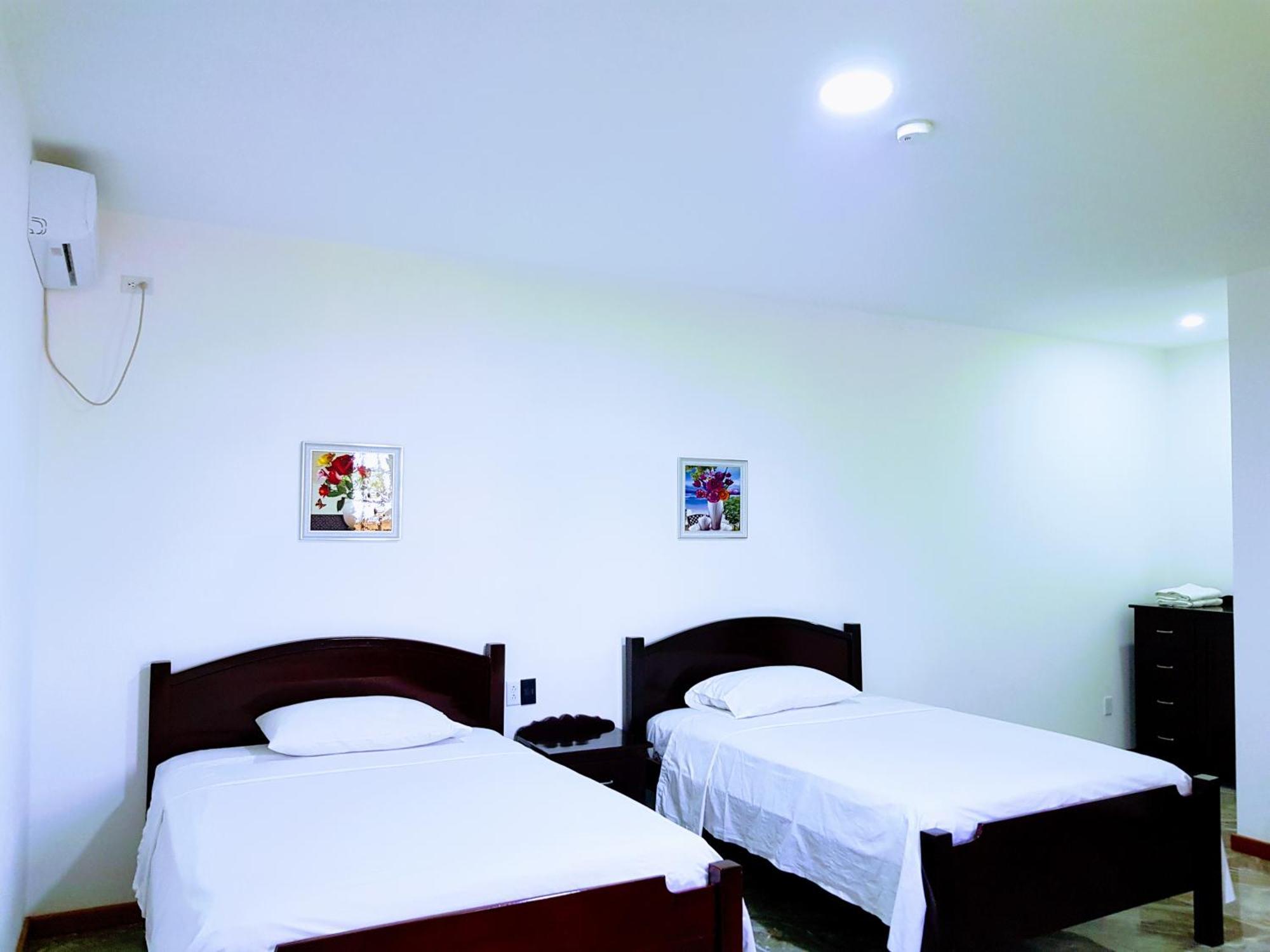 Day And Night Hotel Belmopan Dış mekan fotoğraf